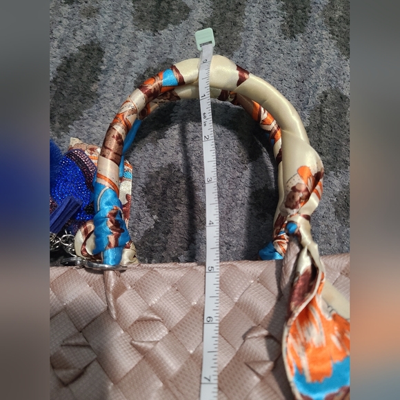 Bamboo Tiny Tote Made In The Phillipines - Picture 11 of 12